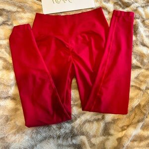 Amazon hot pink amplify medium